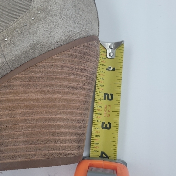 Marc fisher Taupe / Gray nwots Suede bootie size 9 - Picture 13 of 15
